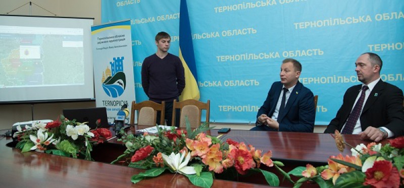У Тернополі презентували унікальну мультимовну туристичну карту області