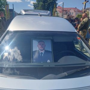 «На щиті» повернувся до рідного дому Герой з Тернопільщини Олександр Товарніцький
