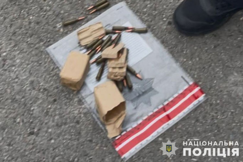 У жителя Тернопільщини виявили посвідчення водія з ознаками підробки та майже 80 набоїв