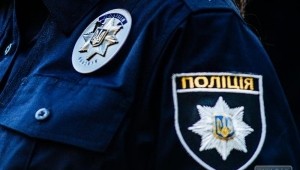 Тернопільські патрульні затримали підозрюваного, який викрав з каси магазину 1, 5 тисячі гривень