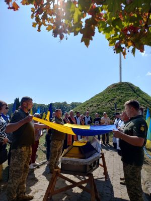 На Тернопільщині провели в останню земну дорогу військову медикиню Тетяну Гупало