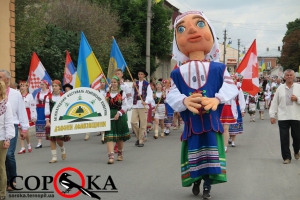 Тисячі лемків з України та зарубіжжя гучно фестивалять на Тернопільщині (фото, частина 1)