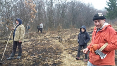 Жителі Тернопільщини самостійно навели лад у своєму селі (фото)