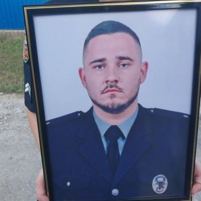 На Тернопільщині провели в останню земну дорогу Героя Олександра Товарніцького