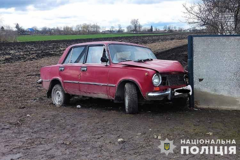На Тернопільщині 14-річний хлопець поцупив автомобіль сусіда і вчинив ДТП
