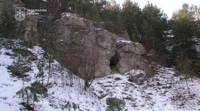 На Тернопільщині прокуратура повернула державі заповідну землю, де розташована печера «Кришталева»