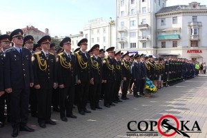 Нa головнiй площi Тернополя – спецтехнiкa тa десятки рятувaльникiв (фото)