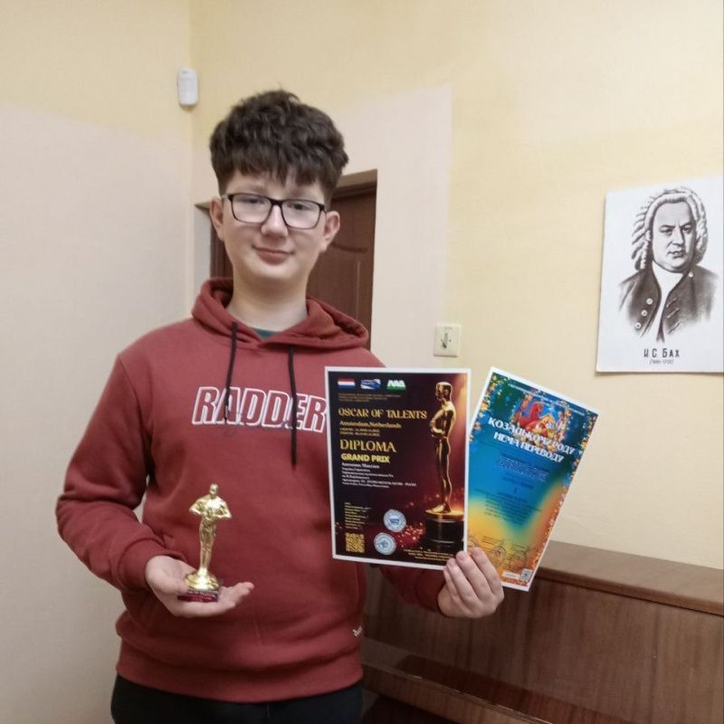 Юний піаніст з Тернополя здобув дві перемоги на мистецьких змаганнях