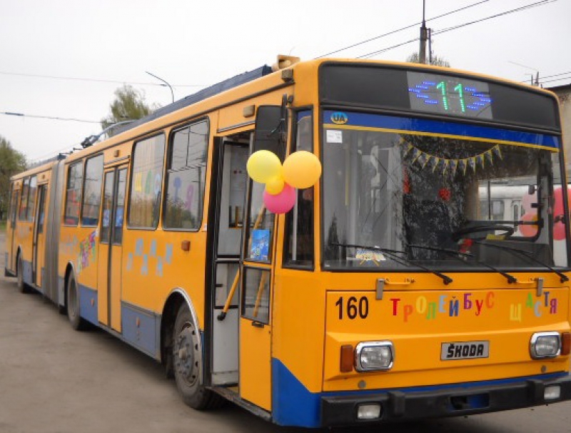 У Новорічну ніч вулицями Тернополя курсуватимуть міські автобуси та тролейбуси