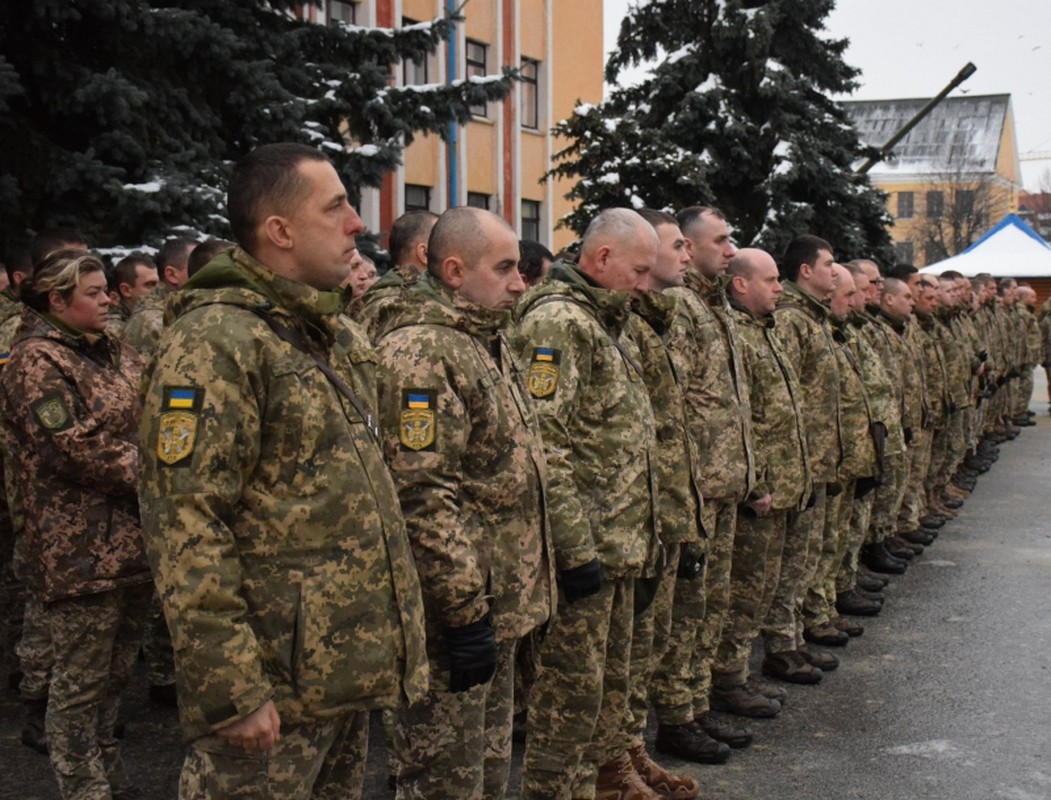 Тернопільські артилерійці пом&#039;янули побратима, який загинув від снайперської кулі