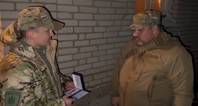 Голова Тернопільської облради нагородив військовослужбовців на передовій (відео)