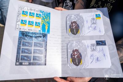 У Тернополі погасили поштову марку «Ми чекаємо», присвячену військовополоненим і зниклим безвісти