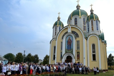 Більше мільйона гривень пожертвував Петро Гадз на іконостас у новозбудовану церкву в Бучачі