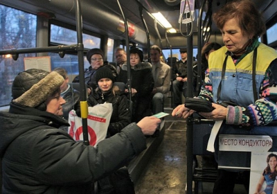 Скаржитись на «непрофесійних» водіїв та кондукторів тернополян закликають безпосередньо у «Тернопільелектротранс»