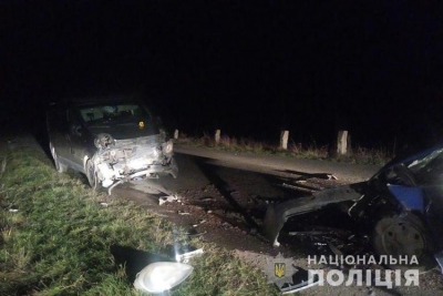ДТП на Тернопільщині: легковик ЗАЗ Таврія виїхав на смугу зустрічного руху та врізався у автомобіль Opel Vivaro
