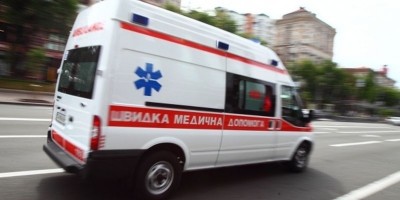 На Тернопільщині чоловік загинув після падіння з даху дитсадка