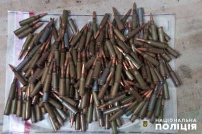 Жителя Кременеччини поліцейські підозрюють у незаконному зберіганні боєприпасів