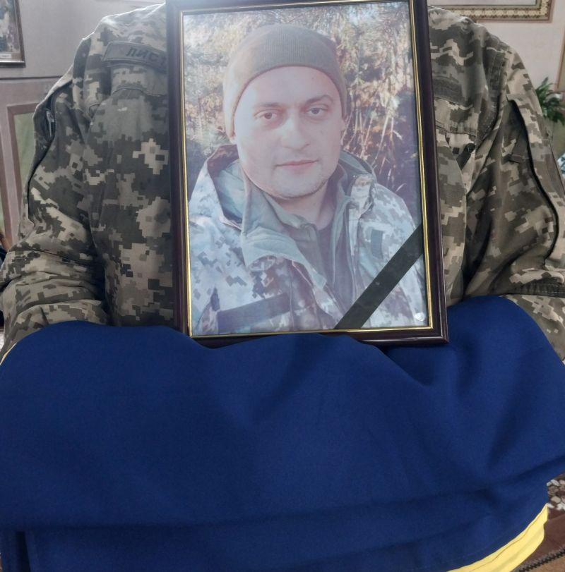 Прощання з Героєм: на Тернопільщині поховали Олександра Аврамчука