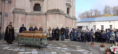 На Тернопільщині попрощалися із знаним лікарем