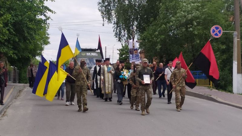 На Тернопільщині попрощалися з Героєм Володимиром Галянтієм