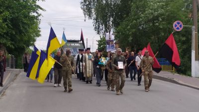 На Тернопільщині попрощалися з Героєм Володимиром Галянтієм