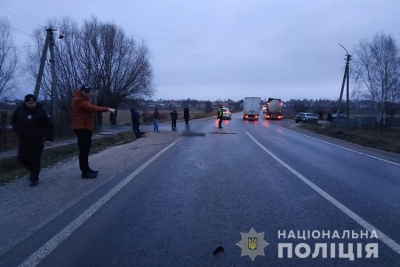 Смертельна ДТП на Тернопільщині: водій невстановленого автомобіля збив чоловіка та втік з місця пригоди