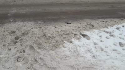 Тернополяни скаржаться на не очищені від снігу вулиці міста (фотофакт)