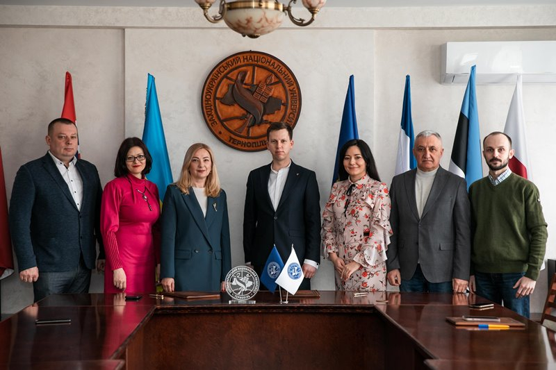 Класичний університет Тернополя підписав договір про співпрацю з гімназією імені Франка