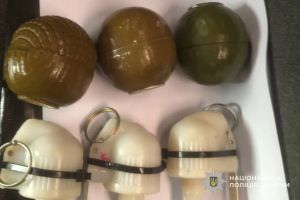 Житель Луганської області незаконно збував бойові гранати на Тернопільщині