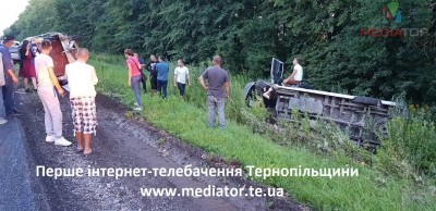 У ДТП на Тернопільщині потрапив мікроавтобус з пасажирами