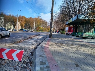 У Тернополі скоро завершиться ремонт зупинки