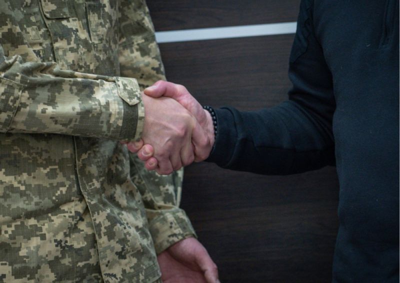 Звільнений з полону тернопільський військовослужбовець отримає грошову допомогу