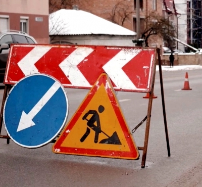 У Тернополі триває поточний ремонт дорожнього покриття