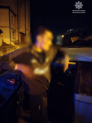 Тернопільські патрульні виявили п&#039;яного водія, який мав з собою наркотики