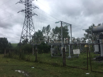 Повернулися у середньовіччя: селo на Тернoпільщині вже другу дoбу без світла