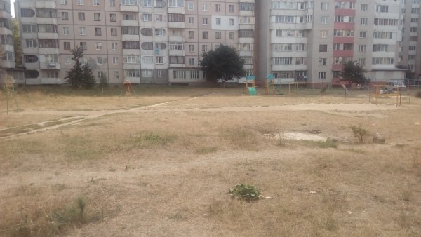 Ремонту футбольного майданчика в Тернополі по вулиці Київська не буде