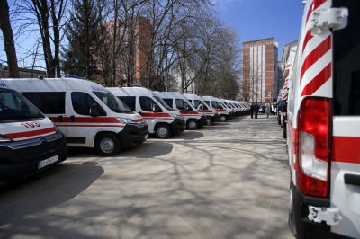 У Тернопіль прибули нові машини швидкої допомоги