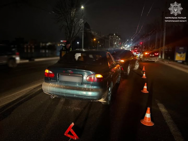 У Тернополі зіткнулися два автомобілі
