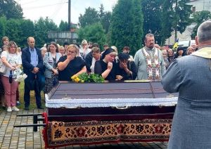 На Тернопільщині попрощалися з Василем Гандяком, який повернувся додому на щиті (фото)