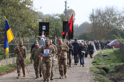 Громада Тернопільщини попрощалася з полеглим захисником Іваном Гуцалом