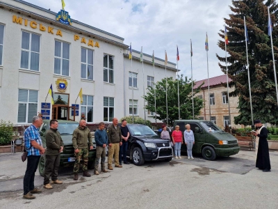 Жителька Тернопільщини віддала на потреби військових власне авто