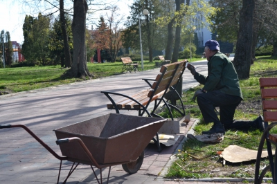 Тернопільські парки готують до весняно-літнього сезону (фото)