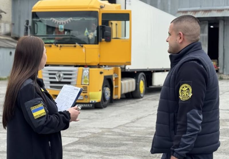 Тернопільська митниця надала першу авторизацію на поміщення товарів у митний режим переробки