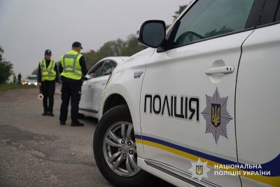 П&#039;яний водій іномарки намагався підкупити поліцейських Тернопільщини