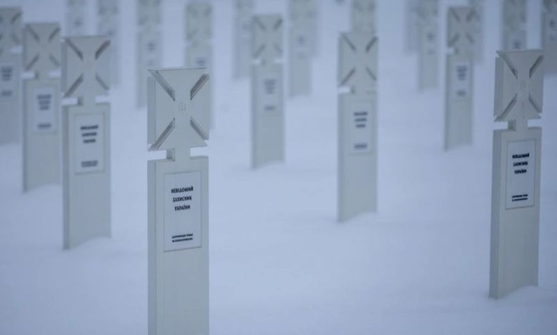 Військові критикують рішення Верховного суду щодо Національного меморіального кладовища