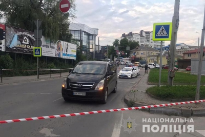 Правоохоронці розшукали власника автівки, яку залишили біля 6-го магазину в Тернополі