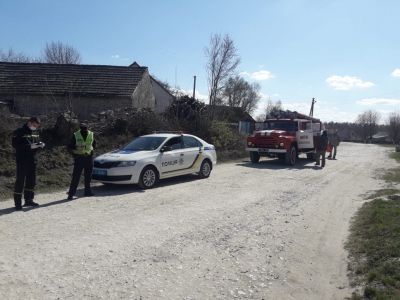 При в’їзді в село, де перебував хворий на коронавірус чоловік, встановили блокпост (фото)