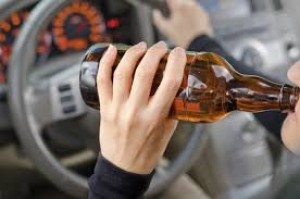 Тернопільський водій, який вживав алкоголь в присутності патрульних, може заплатити понад 20 тисяч гривень штрафу