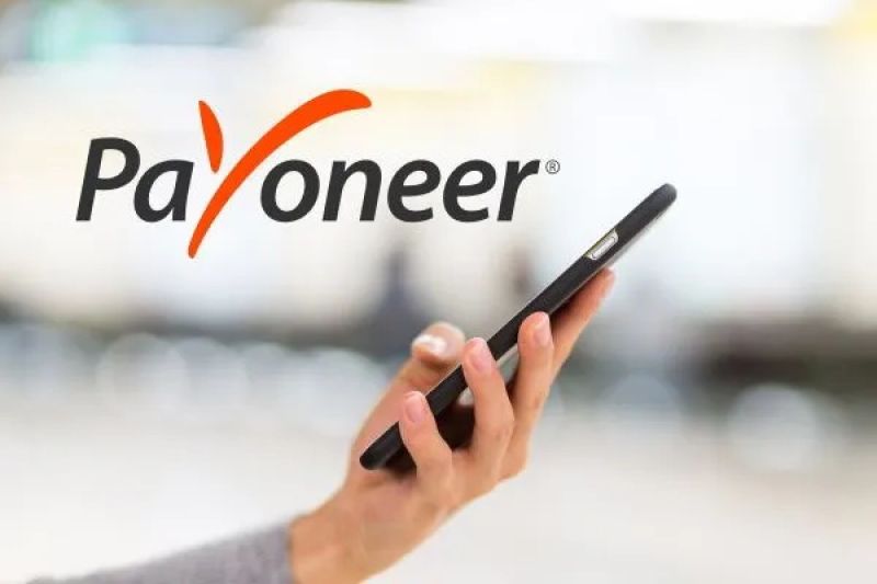 Payoneer і традиційні банки: Порівняння платіжних комісій для ІТ-галузі України