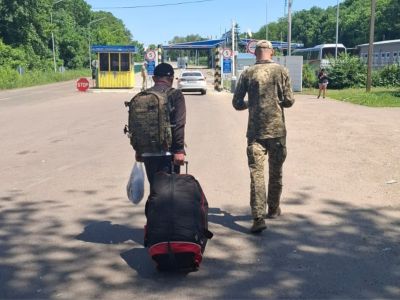Тернопільські міграційники примусово видворили іноземця